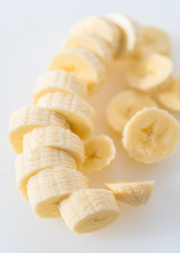 resized_banana_700x983